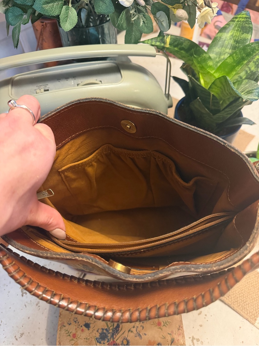 Patricia Nash Designs Prairie Rose Floral Bag + Matching Wallet - Picture 6 of 16